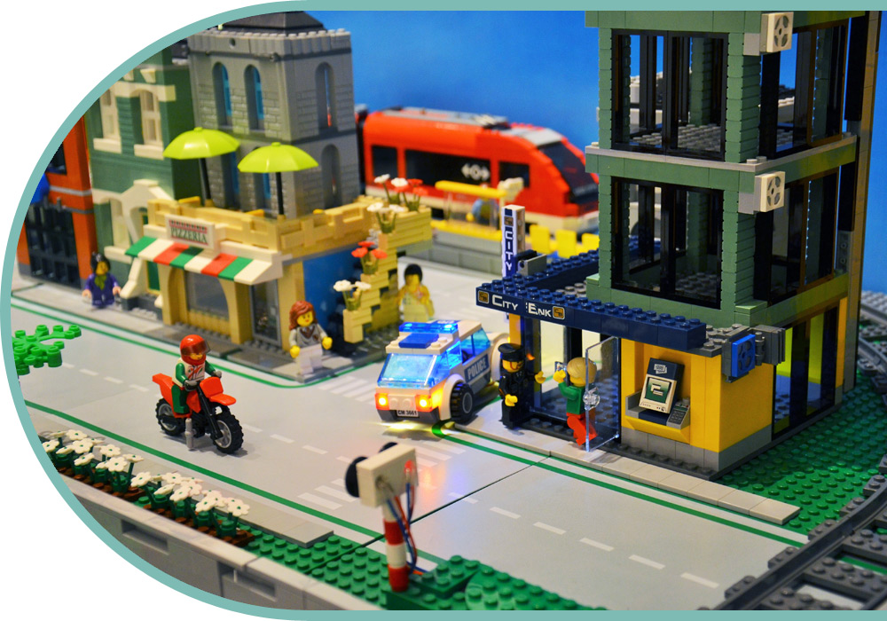 Makieta z kolcków LEGO Kolejkoland